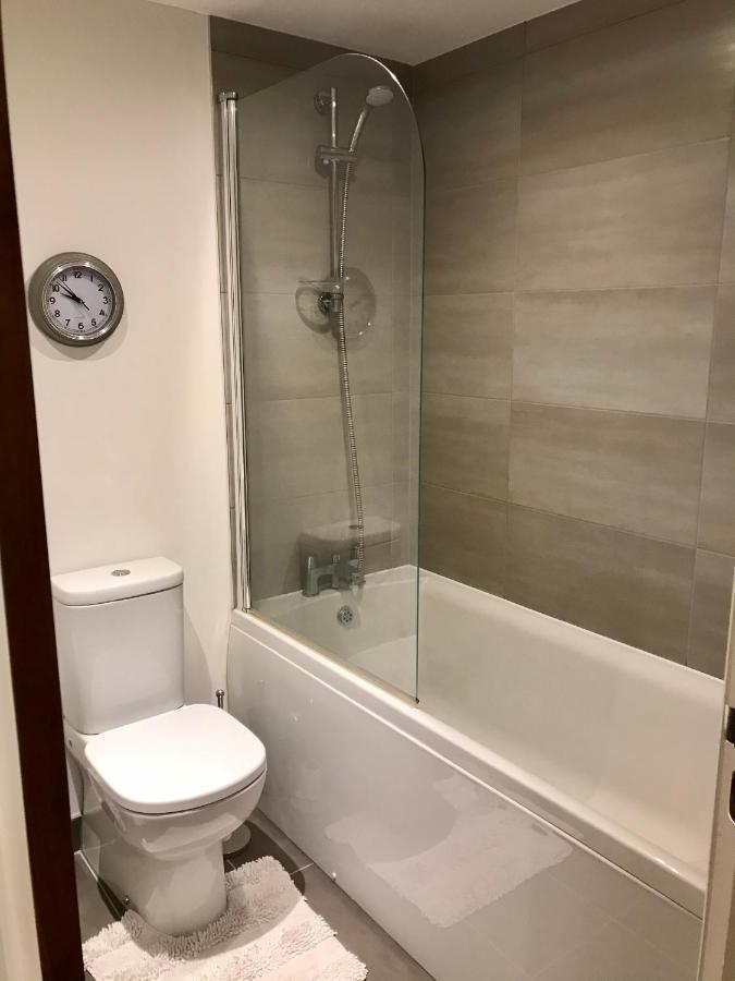 Modern Apartment Near Bullring Бирмингем Экстерьер фото